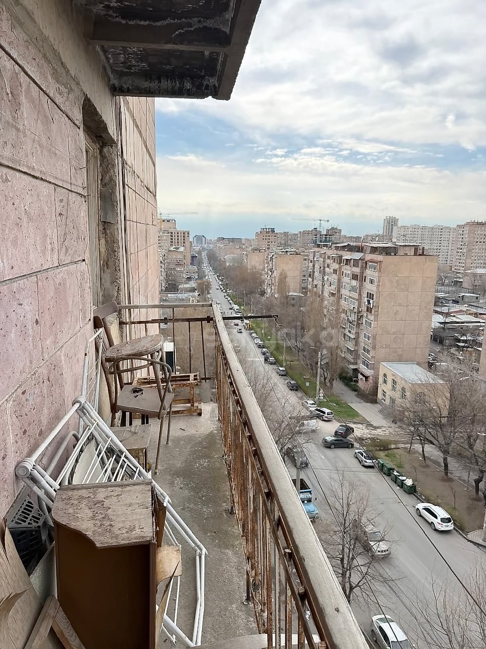 1 Սենյականոց Բնակարան, 27քմ, 8/9 հարկ, Պետական Վիճակում