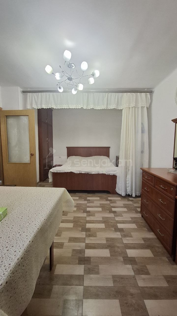 1 Սենյականոց Բնակարան Քարե Շենքում, 40քմ, 2/5 հարկ, Կապիտալ Վերանորոգված, Կահավորված