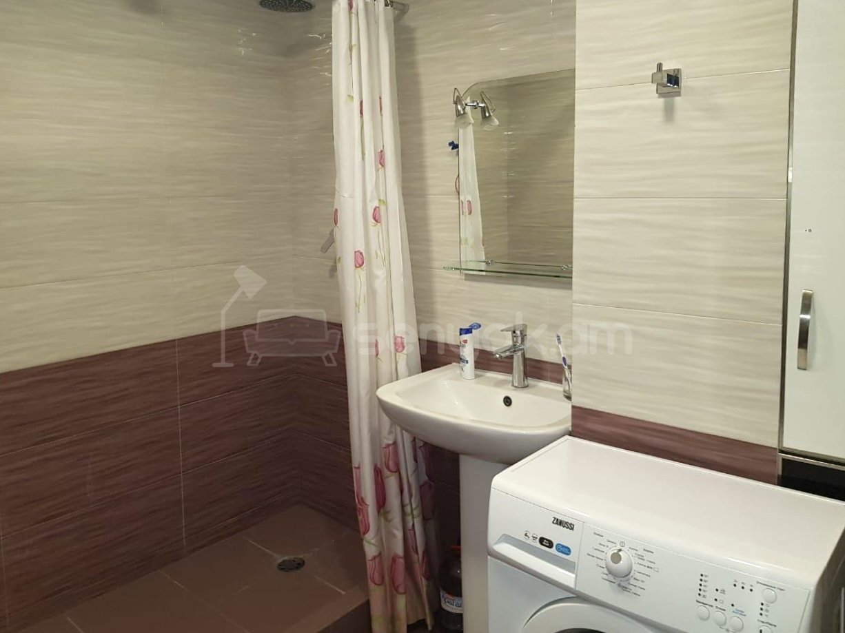 2 Սենյականոց Բնակարան, 75քմ, 9/10 հարկ, Կապիտալ Վերանորոգված, Կահավորված