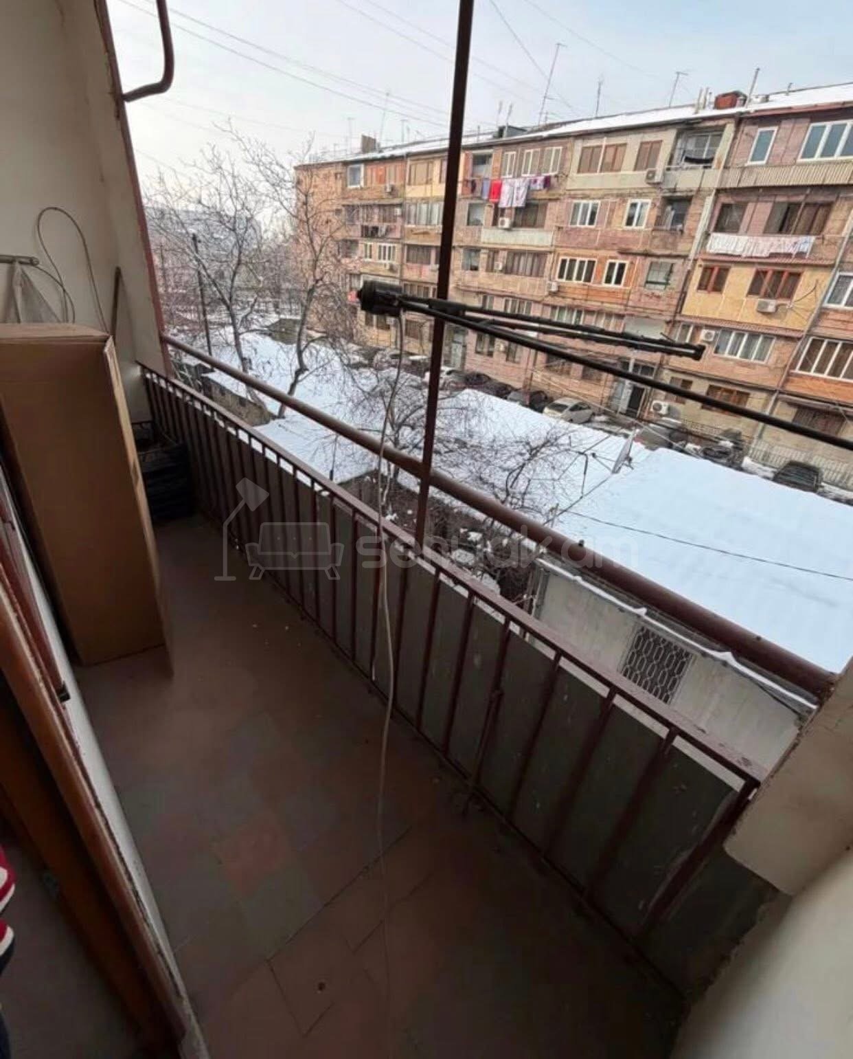 2 Սենյականոց Բնակարան Քարե Շենքում, 78քմ, 3/5 հարկ, Նորմալ Վիճակում, Կահավորված