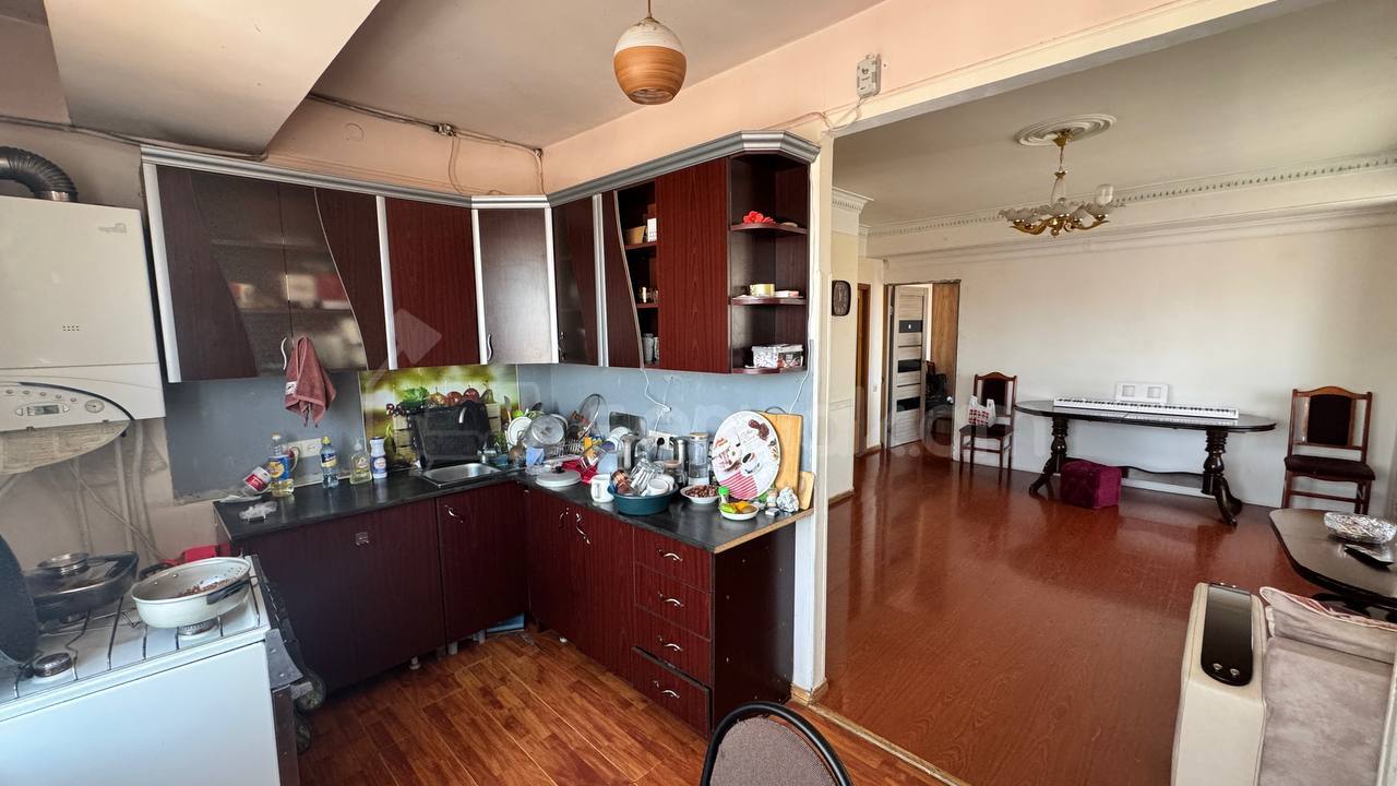 3 Սենյականոց Բնակարան, 85քմ, 11/14 հարկ, Կոսմետիկ Վերանորոգված