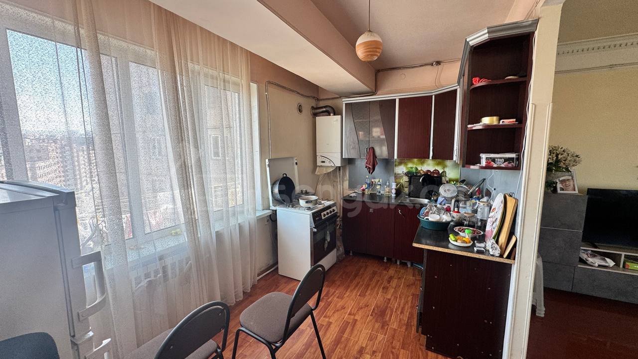 3 Սենյականոց Բնակարան, 85քմ, 11/14 հարկ, Կոսմետիկ Վերանորոգված