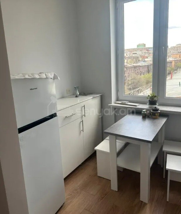 2 Սենյականոց Բնակարան Քարե Շենքում, 50քմ, 7/7 հարկ, Կապիտալ Վերանորոգված, Կահավորված, Արևկող