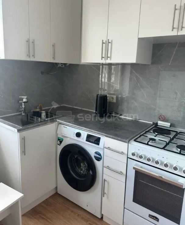 2 Սենյականոց Բնակարան Քարե Շենքում, 50քմ, 7/7 հարկ, Կապիտալ Վերանորոգված, Կահավորված, Արևկող