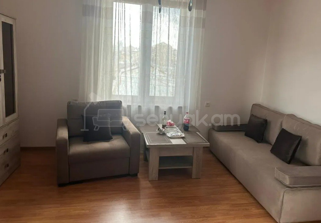 2 Սենյականոց Բնակարան Քարե Շենքում, 50քմ, 7/7 հարկ, Կապիտալ Վերանորոգված, Կահավորված, Արևկող