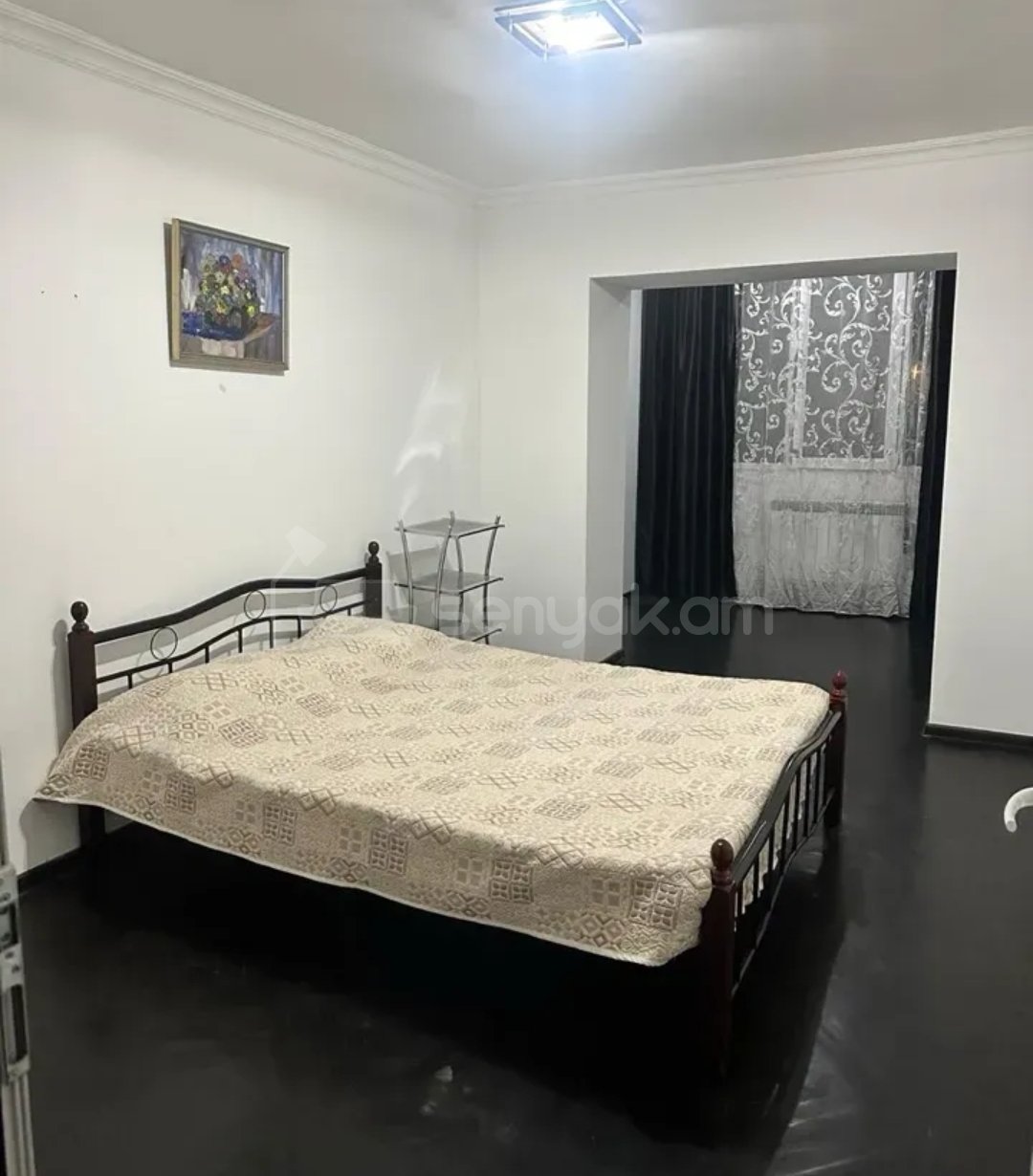 3 Սենյականոց Բնակարան Քարե Շենքում, 105քմ, 5/5 հարկ, Նորմալ Վիճակում