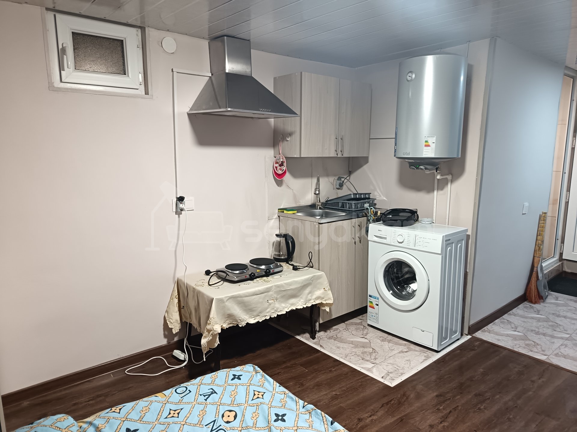 1 Սենյականոց Սեփական Տուն, 24քմ, Կապիտալ Վերանորոգված