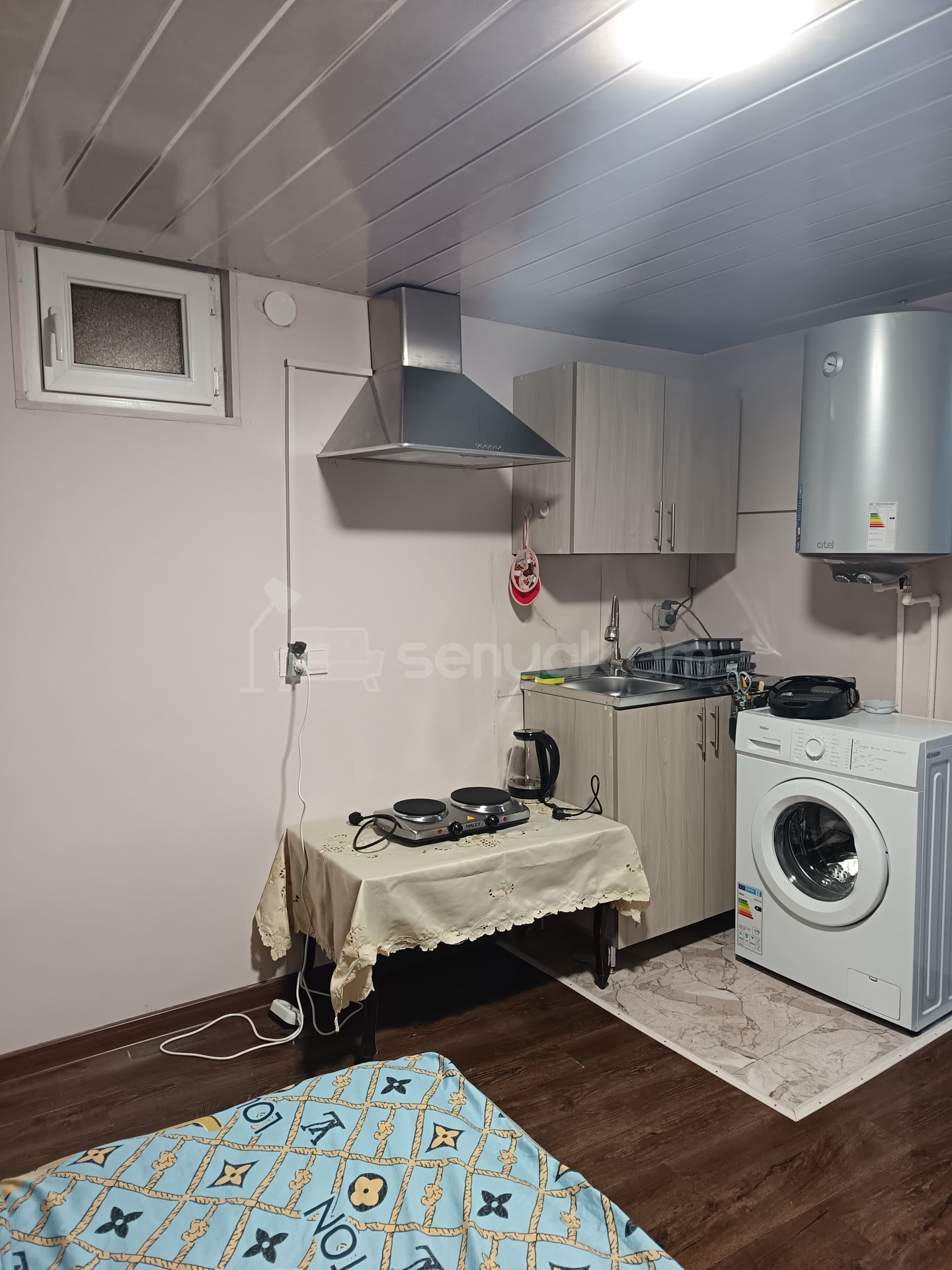 1 Սենյականոց Սեփական Տուն, 24քմ, Կապիտալ Վերանորոգված