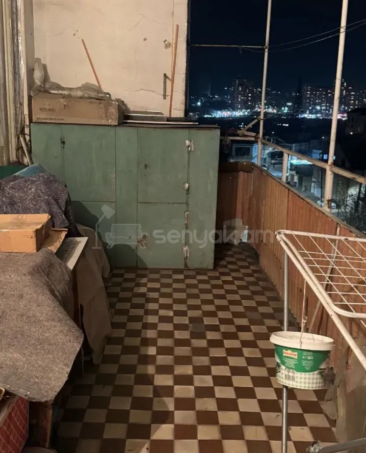 2 Սենյականոց Բնակարան Քարե Շենքում, 65քմ, 5/5 հարկ, Պետական Վիճակում