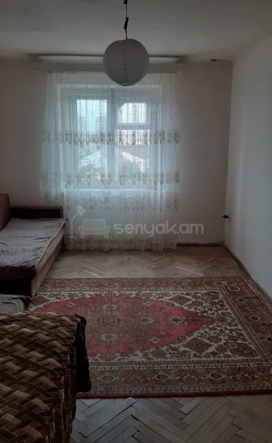 3 Սենյականոց Բնակարան Քարե Շենքում, 89քմ, 4/4 հարկ, Նորմալ Վիճակում, Կահավորված, Արևկող