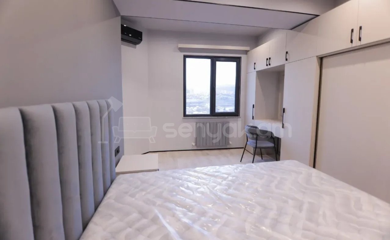 3 Սենյականոց Բնակարան, 80քմ, 10/10 հարկ, Դիզայներական Վերանորոգված, Կահավորված