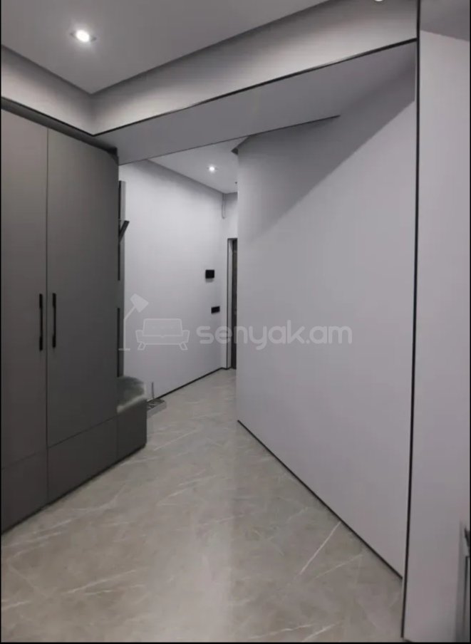 3 Սենյականոց Բնակարան, 80քմ, 10/10 հարկ, Դիզայներական Վերանորոգված, Կահավորված