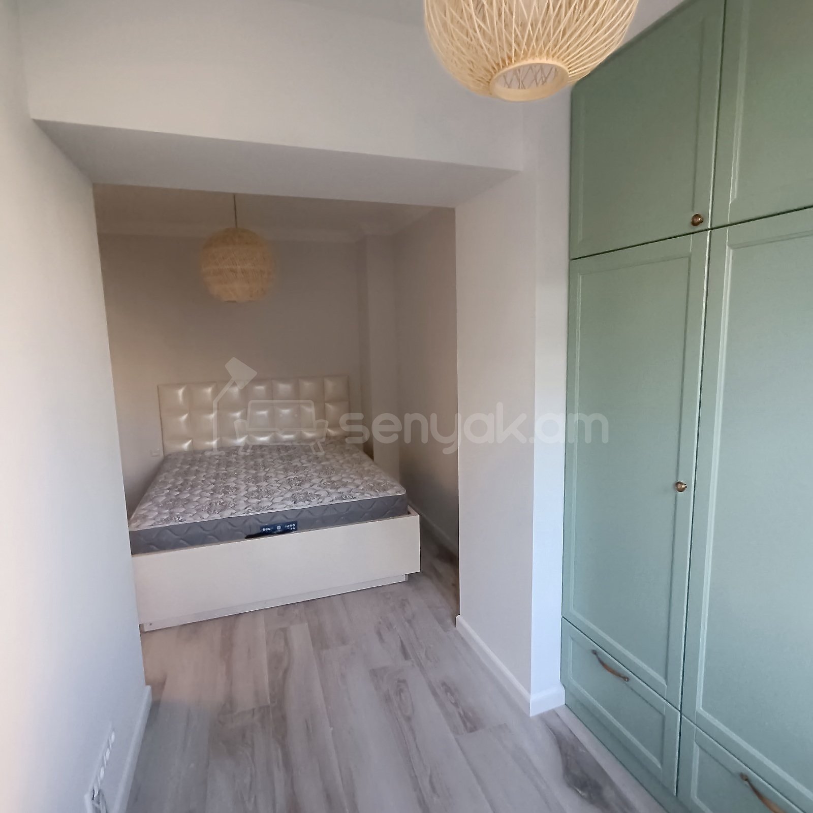 2 Սենյականոց Բնակարան Քարե Շենքում, 43քմ, 1/5 հարկ, Կապիտալ Վերանորոգված