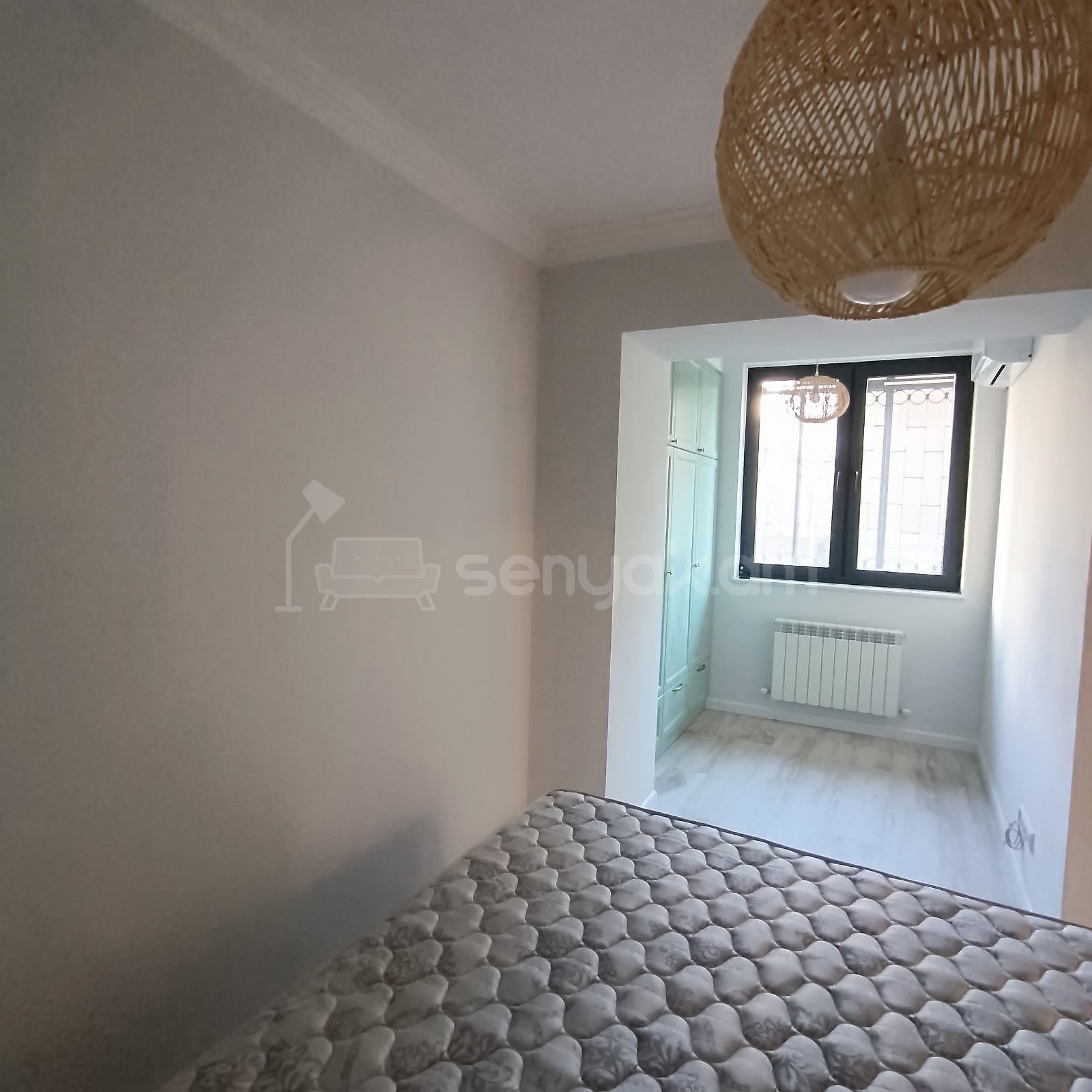 2 Սենյականոց Բնակարան Քարե Շենքում, 43քմ, 1/5 հարկ, Կապիտալ Վերանորոգված