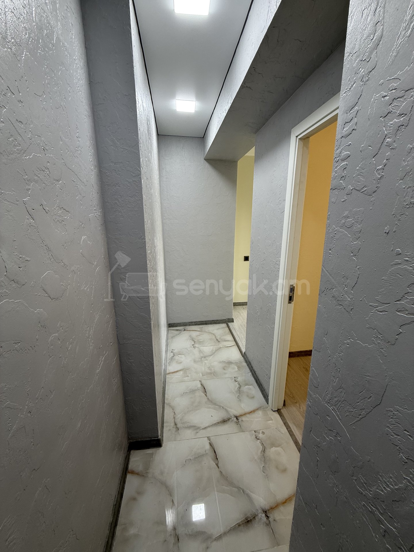 2 Սենյականոց Բնակարան, 39քմ, 3/9 հարկ, Կապիտալ Վերանորոգված