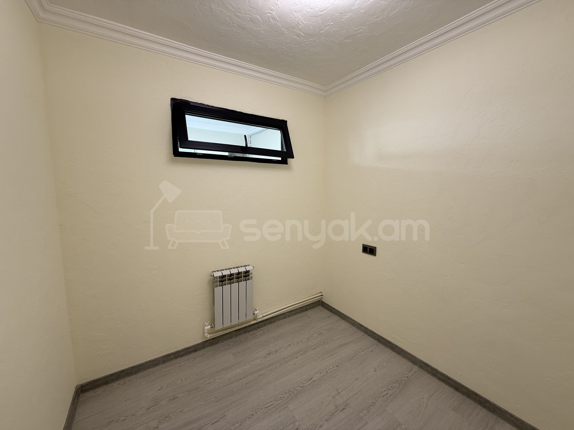 2 Սենյականոց Բնակարան, 39քմ, 3/9 հարկ, Կապիտալ Վերանորոգված