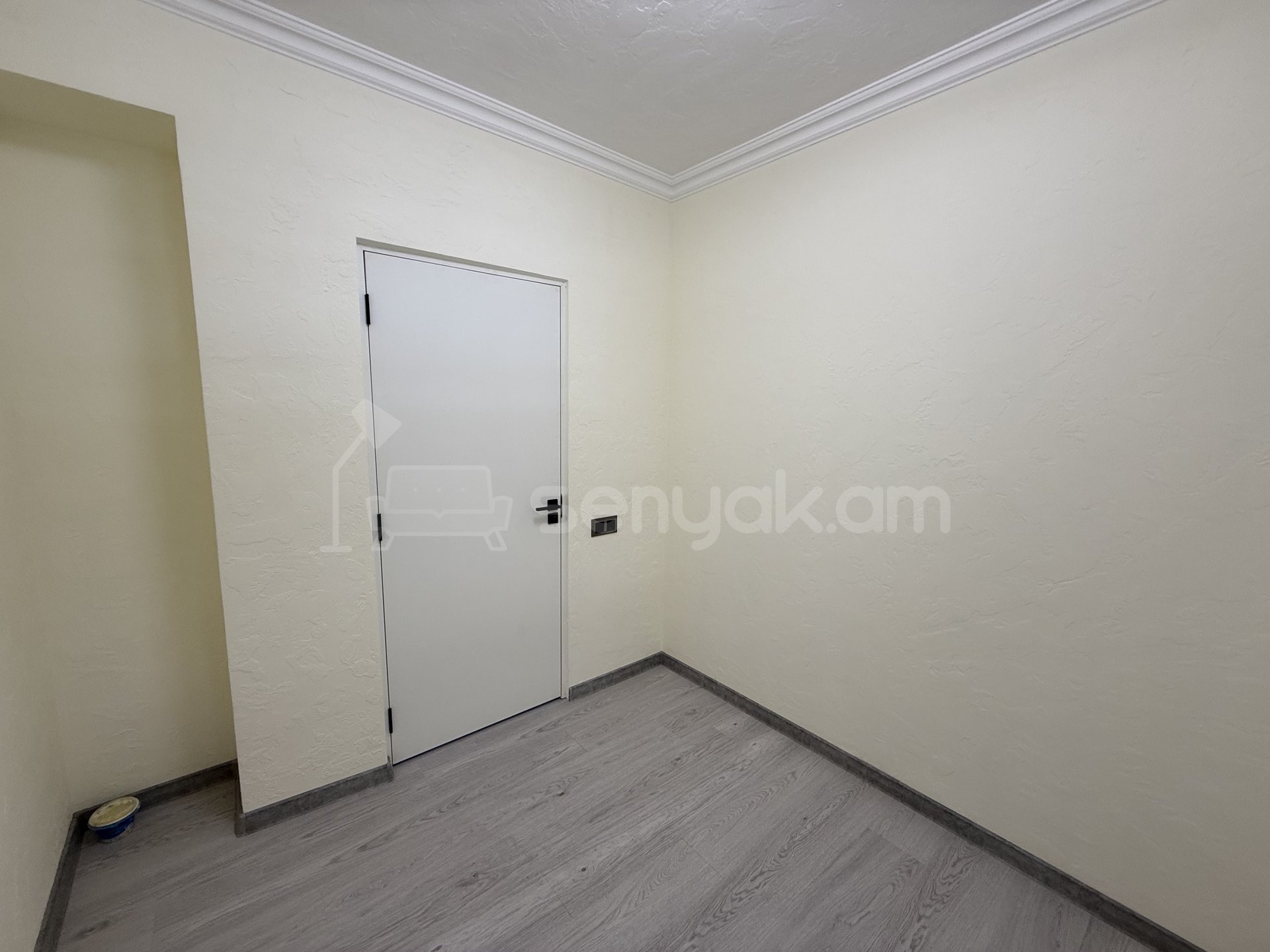 2 Սենյականոց Բնակարան, 39քմ, 3/9 հարկ, Կապիտալ Վերանորոգված