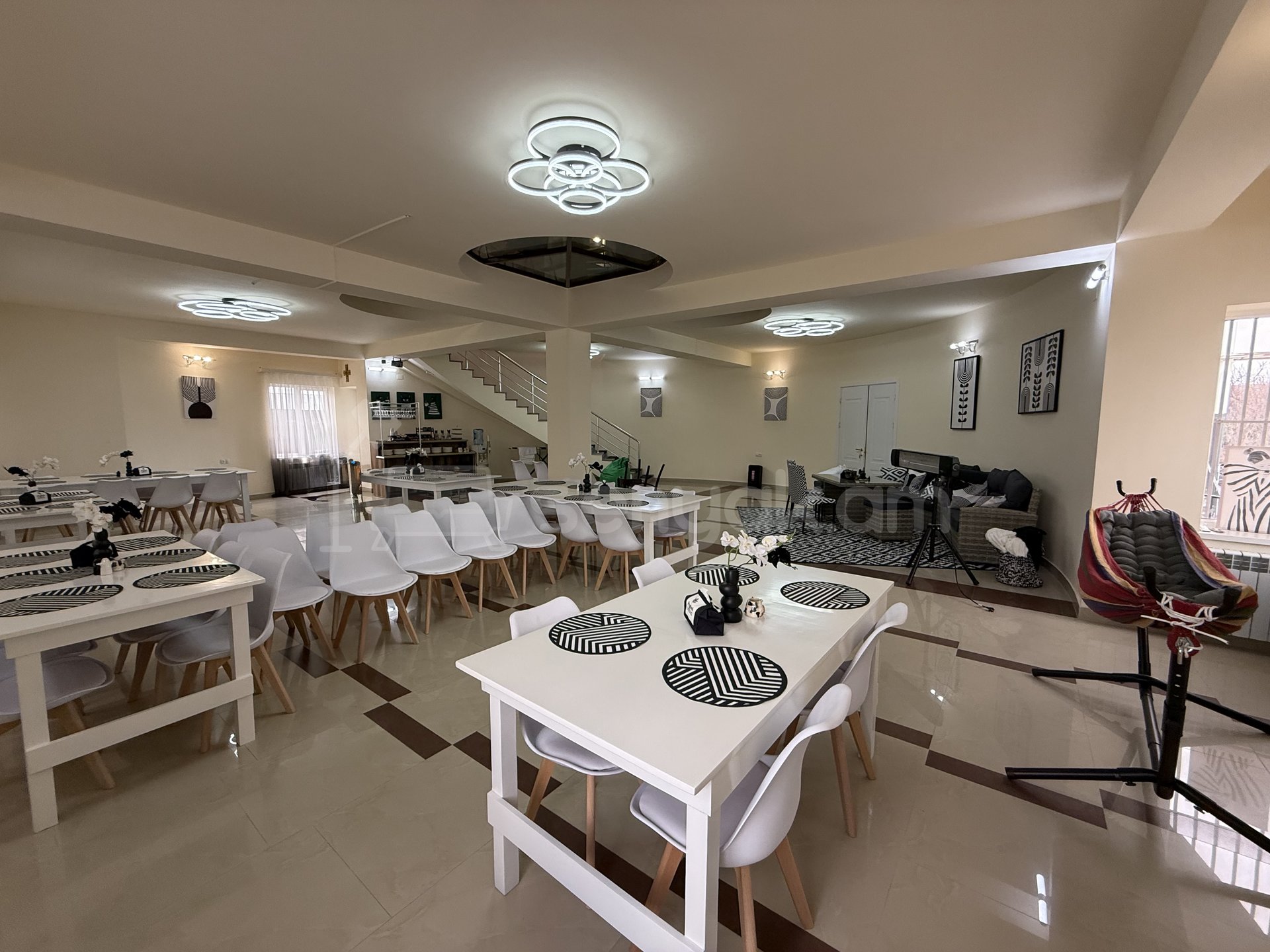 4 Սենյականոց Ամառանոց, 400քմ, Կահավորված