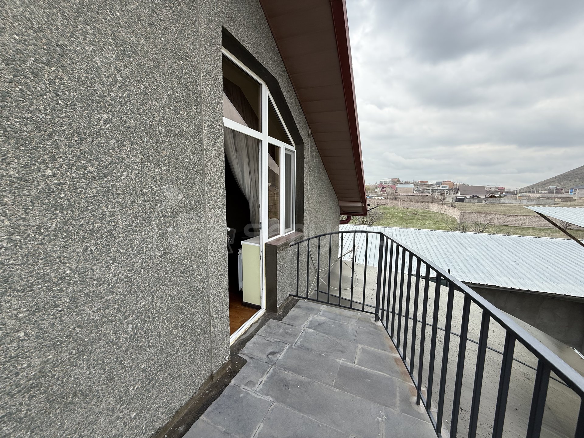 4 Սենյականոց Ամառանոց, 400քմ, Կահավորված