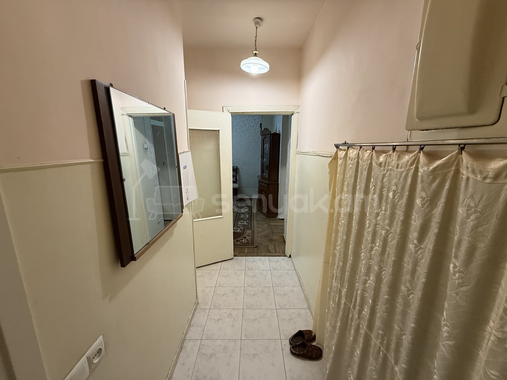 2 Սենյականոց Բնակարան Քարե Շենքում, 54քմ, 2/5 հարկ, Նորմալ Վիճակում