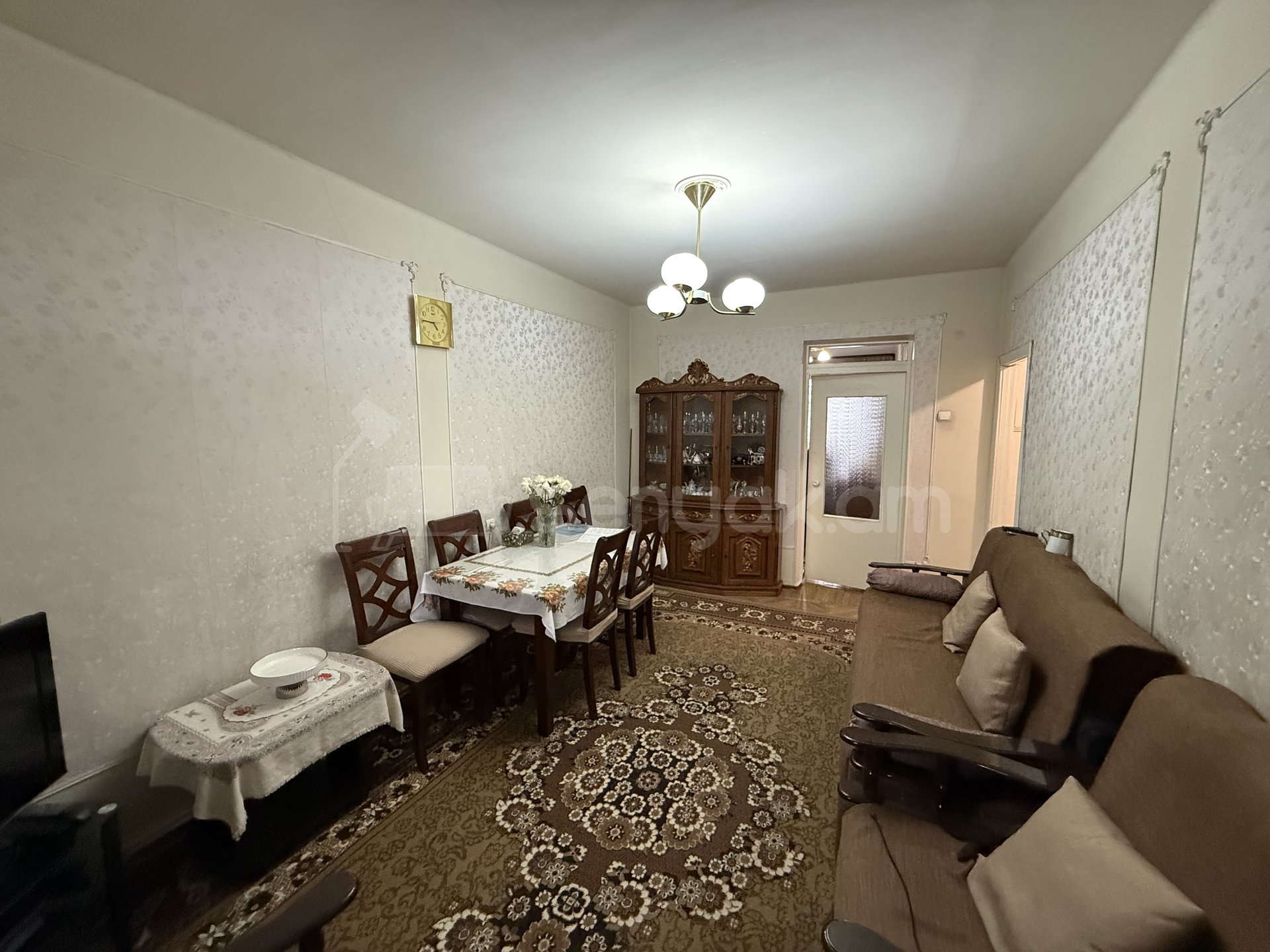 2 Սենյականոց Բնակարան Քարե Շենքում, 54քմ, 2/5 հարկ, Նորմալ Վիճակում