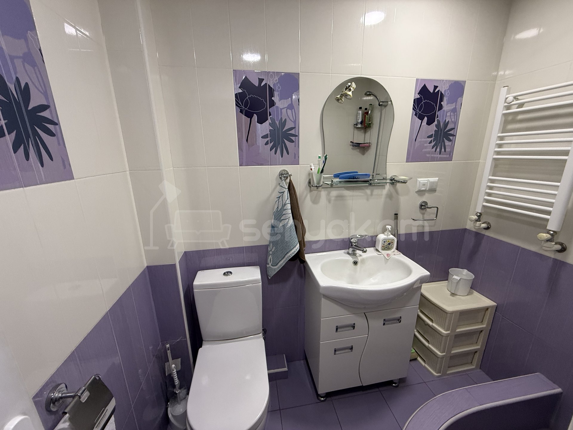 2 Սենյականոց Բնակարան Քարե Շենքում, 54քմ, 2/5 հարկ, Նորմալ Վիճակում