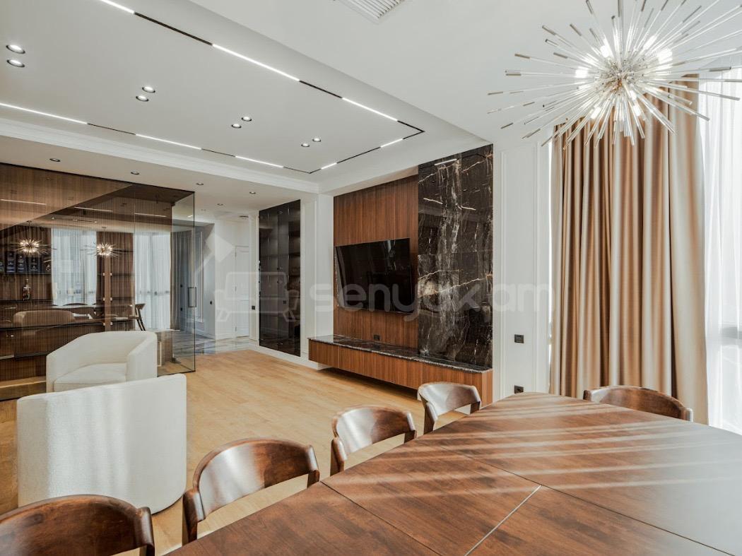 8 Սենյականոց Նորակառույց Շքեղ Առանձնատուն, 496քմ, Կահավորված, Լողավազանով, Ավտոտնակով