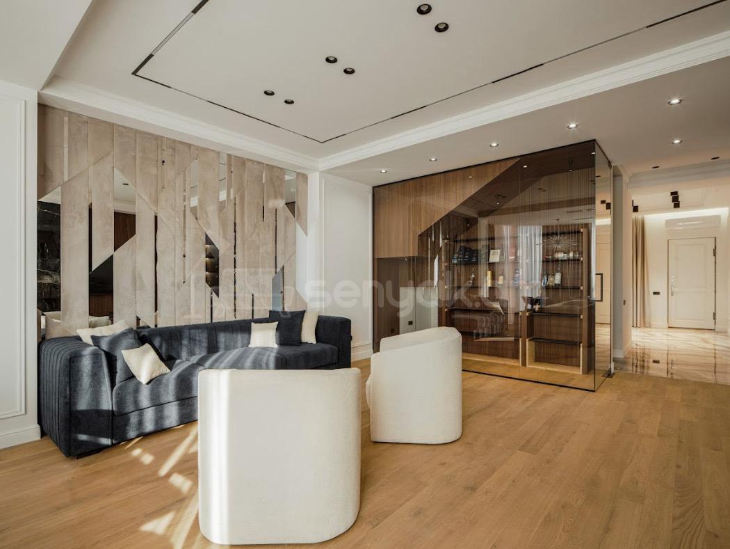 8 Սենյականոց Նորակառույց Շքեղ Առանձնատուն, 496քմ, Կահավորված, Լողավազանով, Ավտոտնակով