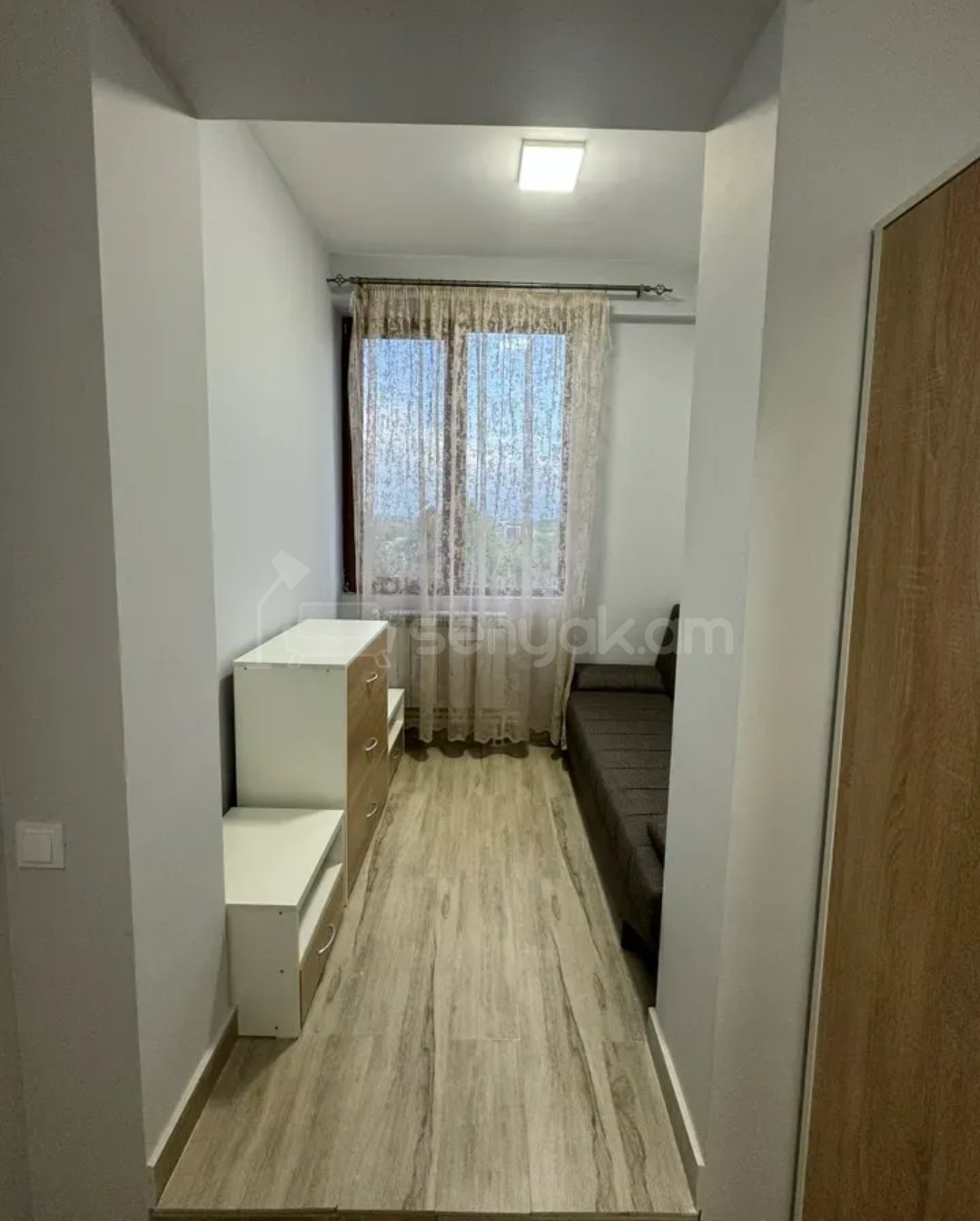 2 Սենյականոց Բնակարան, 42քմ, 7/9 հարկ, Կապիտալ Վերանորոգված, Կահավորված, Արևկող