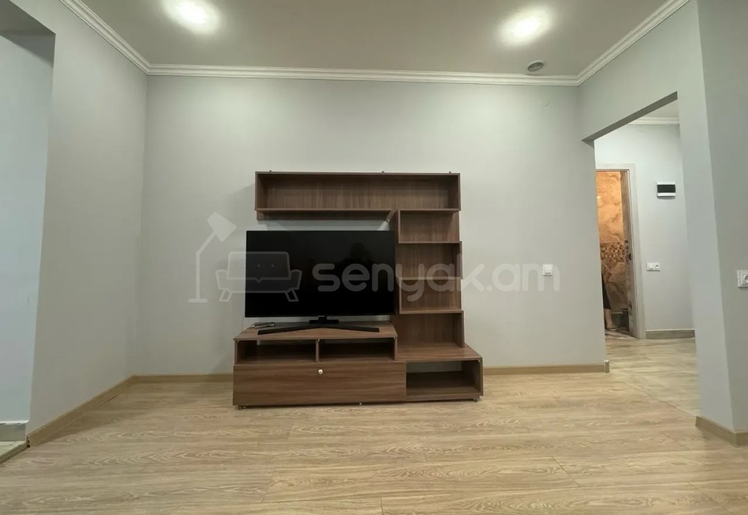 2 Սենյականոց Բնակարան, 42քմ, 7/9 հարկ, Կապիտալ Վերանորոգված, Կահավորված, Արևկող