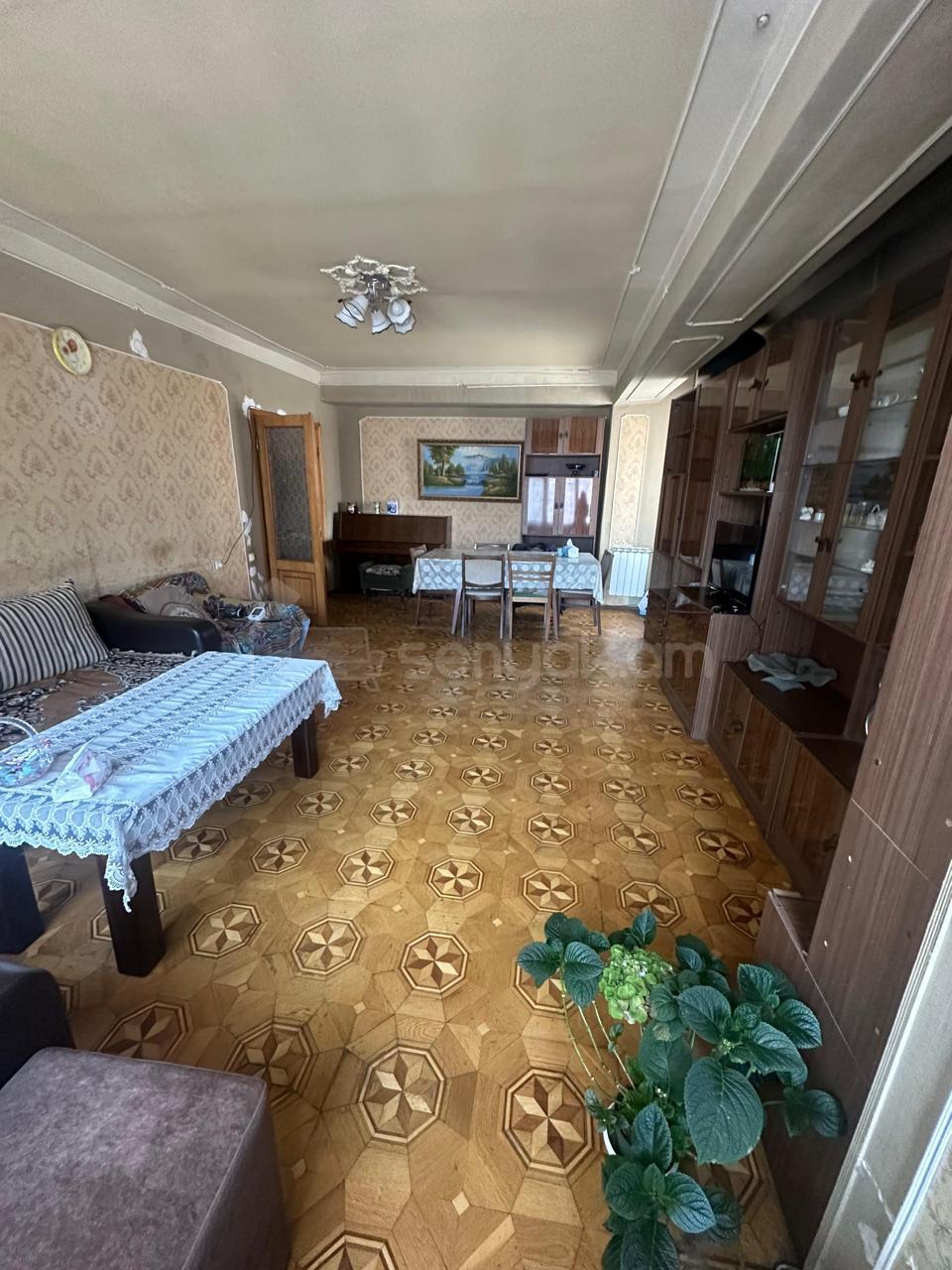 3 Սենյականոց Բնակարան, 87քմ, 6/14 հարկ, Նորմալ Վիճակում