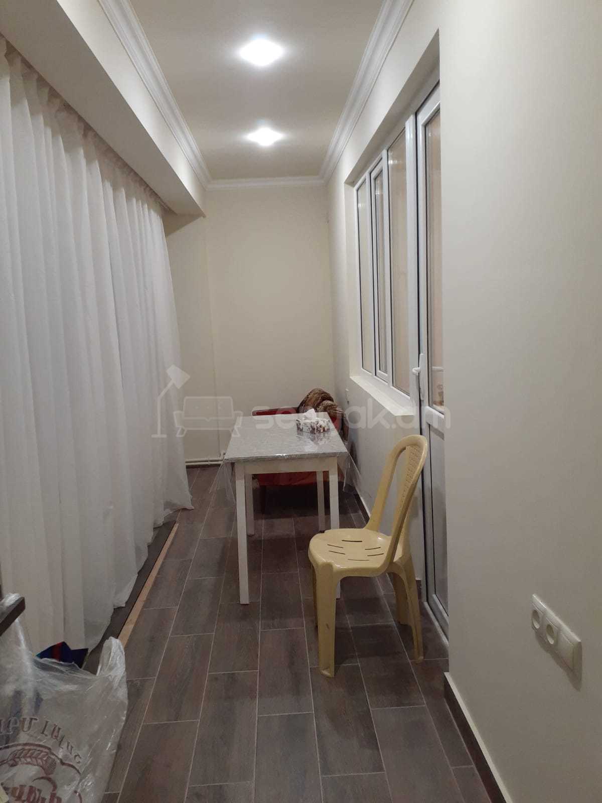 4 Սենյականոց Բնակարան, 88քմ, 3/9 հարկ, Կապիտալ Վերանորոգված, Կահավորված