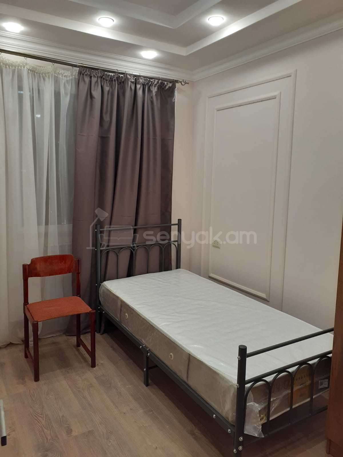 4 Սենյականոց Բնակարան, 88քմ, 3/9 հարկ, Կապիտալ Վերանորոգված, Կահավորված