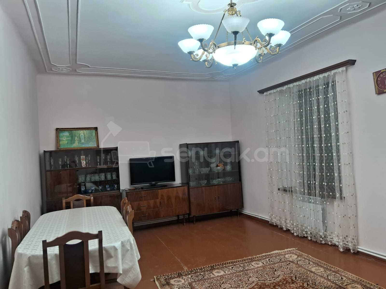 5 Սենյականոց Սեփական Տուն, 160քմ, Կոսմետիկ Վերանորոգված, Կահավորված