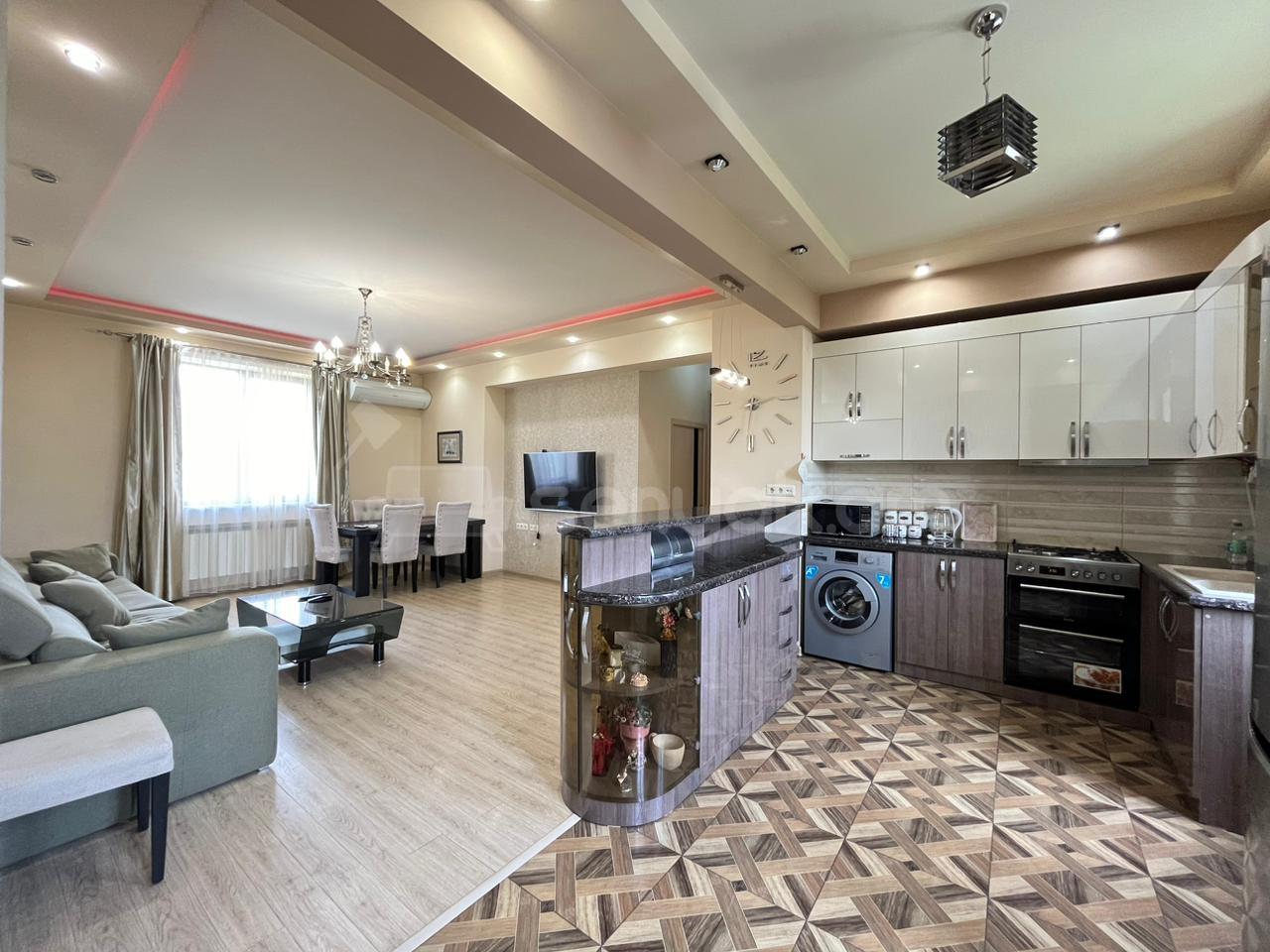 3 Սենյականոց Բնակարան Նորակառույցում, 78քմ, 3/5 հարկ, Կապիտալ Վերանորոգված, Կահավորված, Արևկող