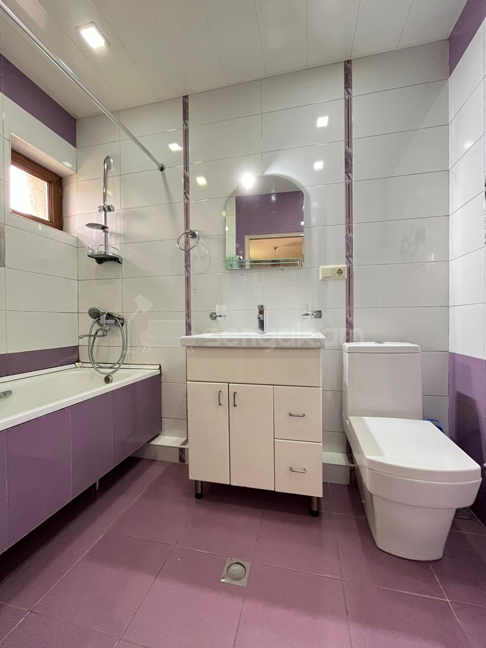 3 Սենյականոց Բնակարան Նորակառույցում, 78քմ, 3/5 հարկ, Կապիտալ Վերանորոգված, Կահավորված, Արևկող