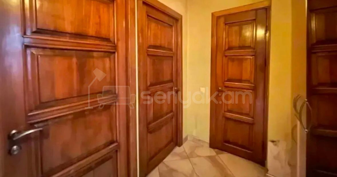 3 Սենյականոց Բնակարան, 72քմ, 1/9 հարկ, Նորմալ Վիճակում