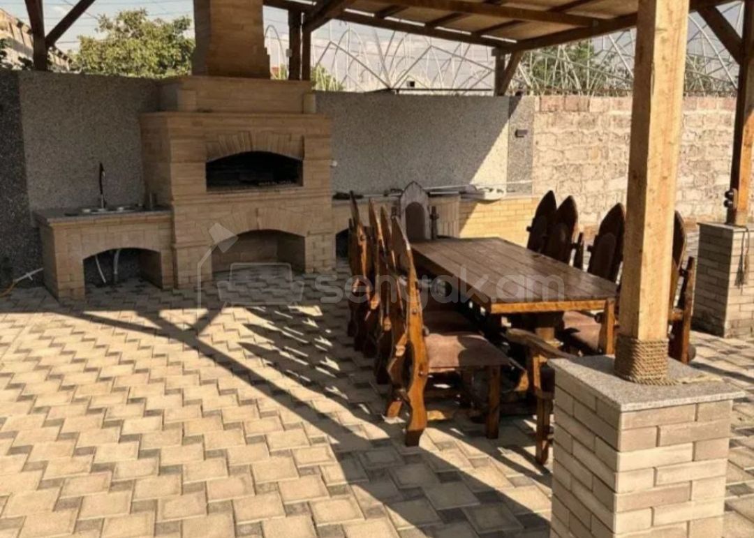 5 Սենյականոց Սեփական Տուն, 340քմ, Կապիտալ Վերանորոգված