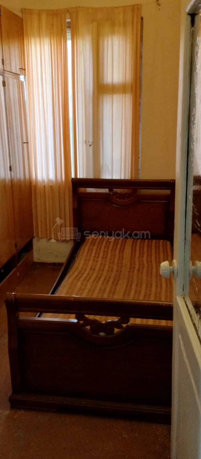 3 Սենյականոց Սեփական Տուն, 80քմ, Նորմալ Վիճակում, Մասամբ Կահավորված