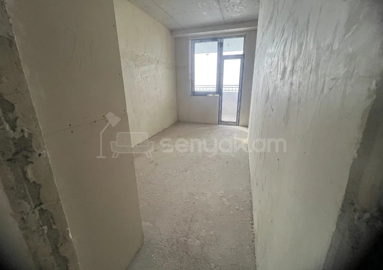 4 Սենյականոց Բնակարան Նորակառույցում, 131քմ, 16/18 հարկ, Զրոյական Վիճակում