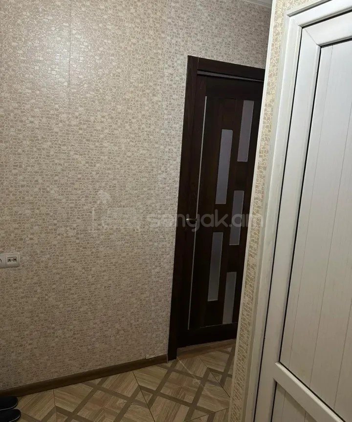 2 Սենյականոց Բնակարան, 37քմ, 4/5 հարկ, Նորմալ Վիճակում