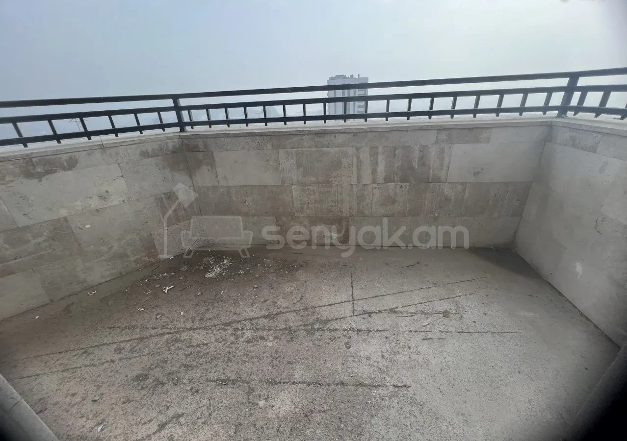 4 Սենյականոց Բնակարան Նորակառույցում, 131քմ, 16/18 հարկ, Զրոյական Վիճակում