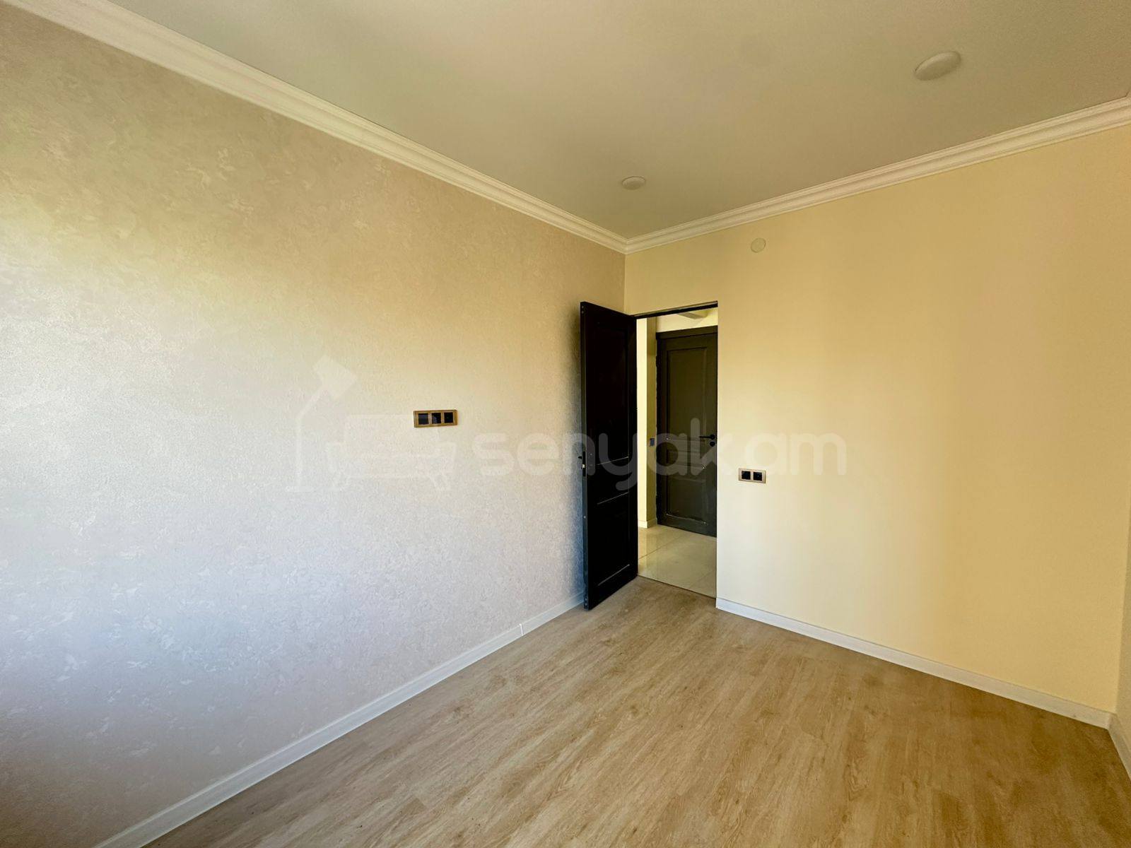 2 Սենյականոց Բնակարան, 32քմ, 3/9 հարկ, Կապիտալ Վերանորոգված