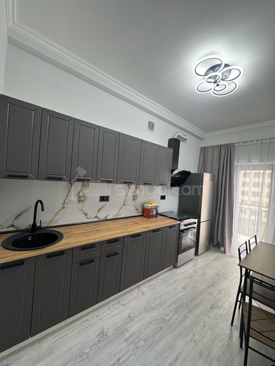 2 Սենյականոց Բնակարան Նորակառույցում, 50քմ, 8/16 հարկ, Կապիտալ Վերանորոգված