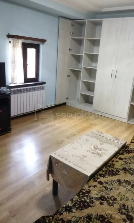 2 Սենյականոց Բնակարան, 50քմ, 2/9 հարկ, Նորմալ Վիճակում, Կահավորված