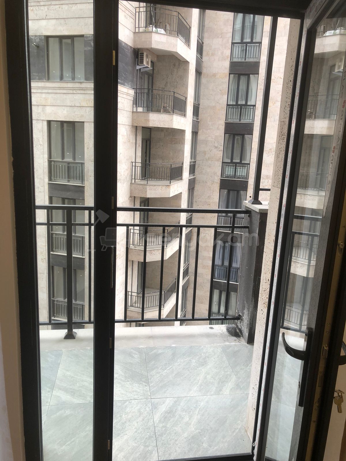 2 Սենյականոց Բնակարան, 65քմ, 9/16 հարկ, Կապիտալ Վերանորոգված