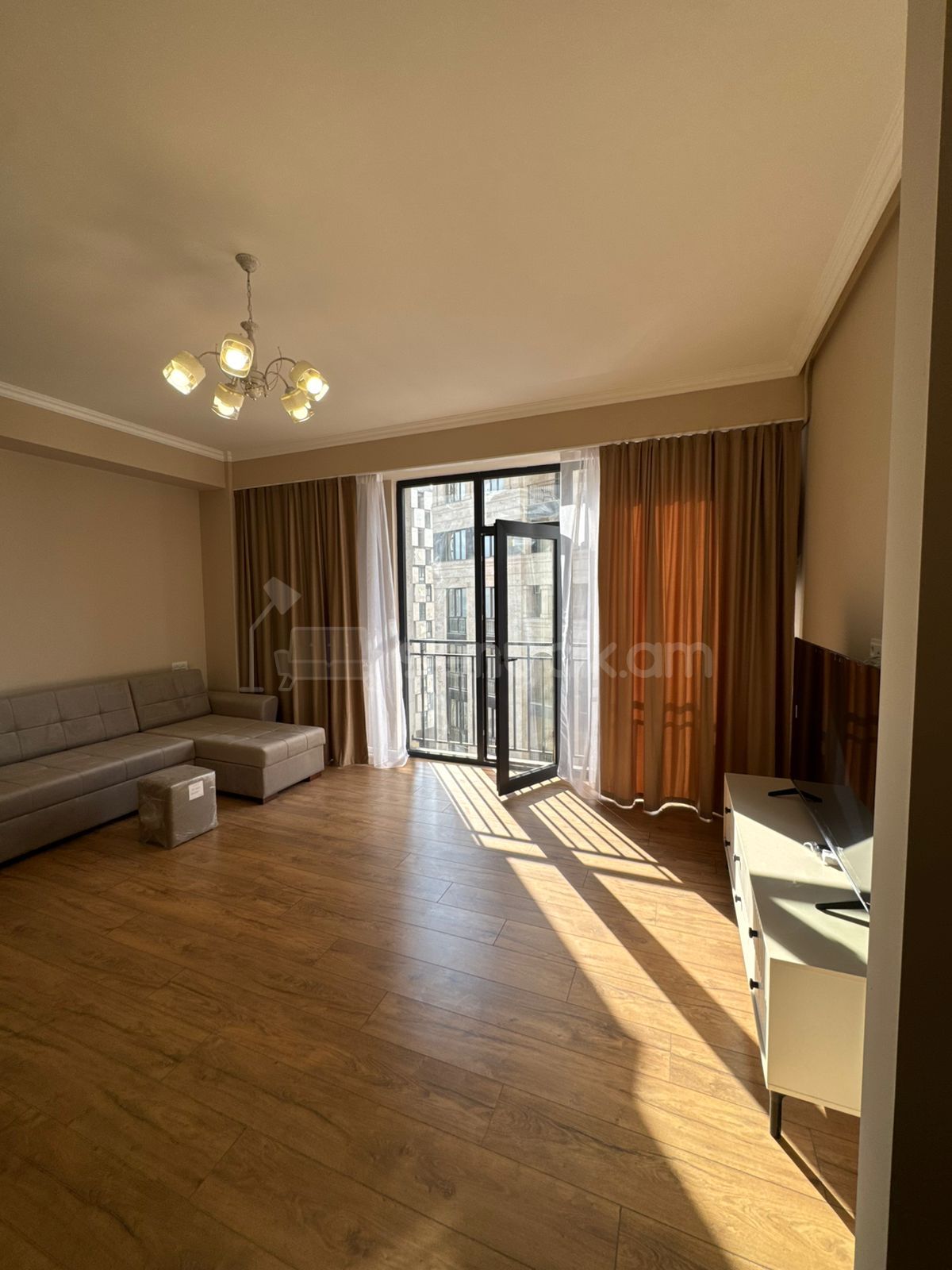 2 Սենյականոց Բնակարան, 65քմ, 9/16 հարկ, Կապիտալ Վերանորոգված