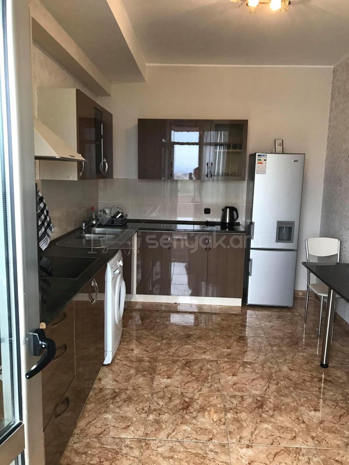 3 Սենյականոց Բնակարան Նորակառույցում, 110քմ, 13/22 հարկ, Կապիտալ Վերանորոգված