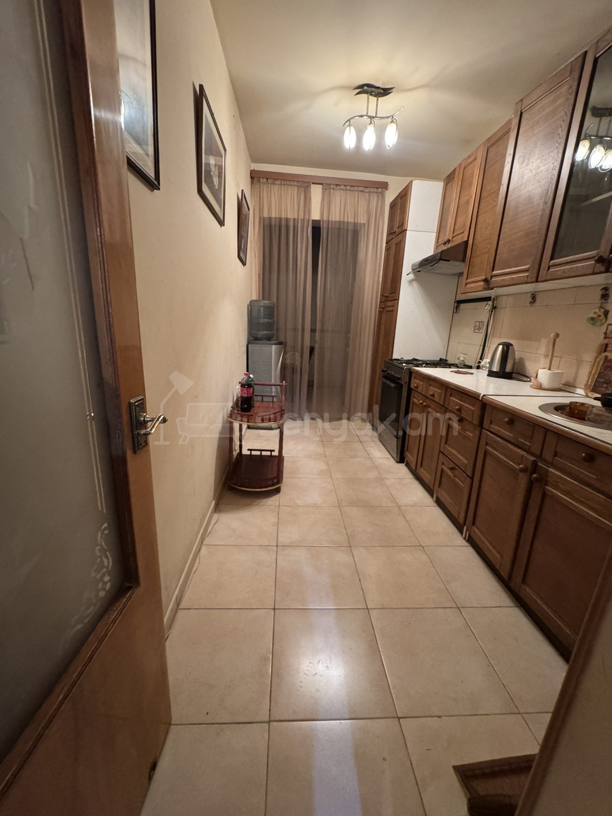 3 Սենյականոց Բնակարան, 68քմ, 2/9 հարկ, Նորմալ Վիճակում, Կահավորված