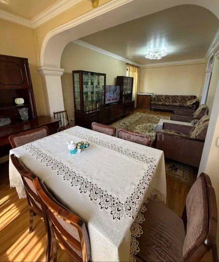 2 Սենյականոց Բնակարան, 58քմ, 2/5 հարկ, Նորմալ Վիճակում, Կահավորված